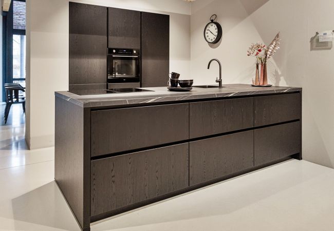 Keuken met kookeiland