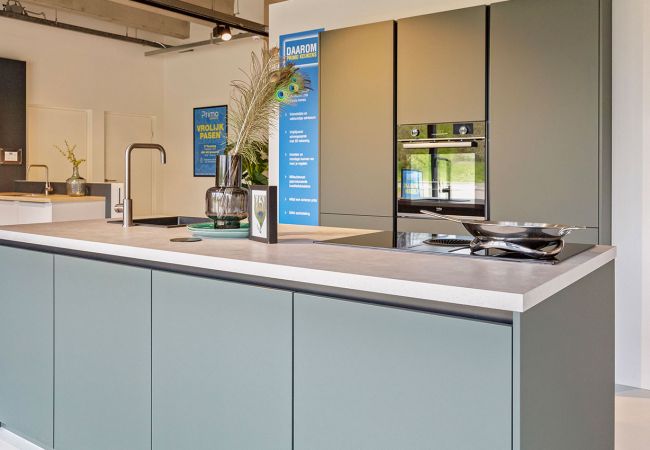 Keuken met kookeiland